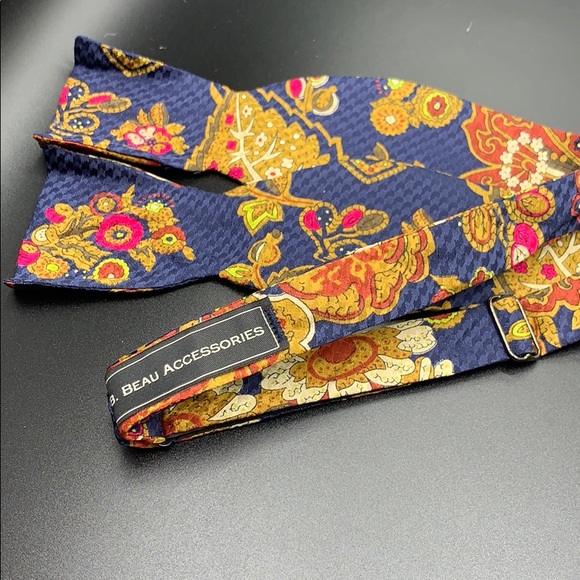 Silk Bow Tie - Picture 4 of 4